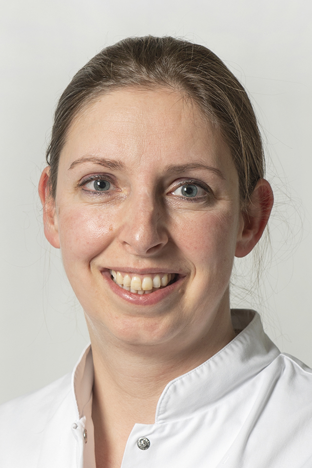 Annemarie Dolmans